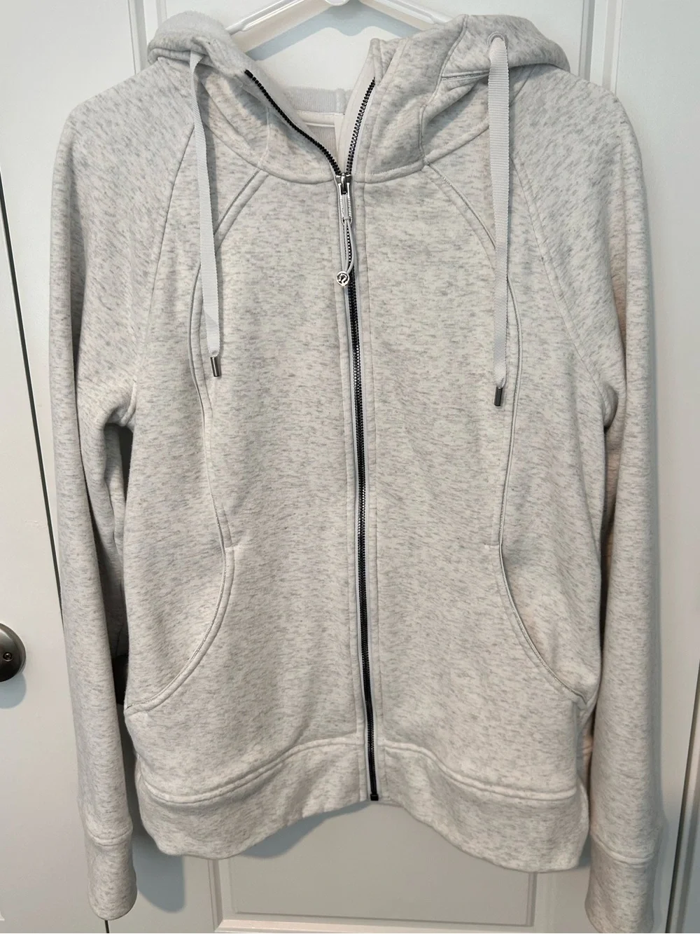 Lululemon Scuba Size 10 Full Zip Light Gray Hoodie Sweatshirt Warm